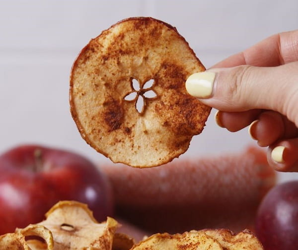 تصویر 1 از سیب خشک دارچینی برای تقویت انرژی و سیستم ایمنی بدن