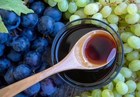 تصویر 3 از قیمت خرید شیره انگور بالاترین کیفیت