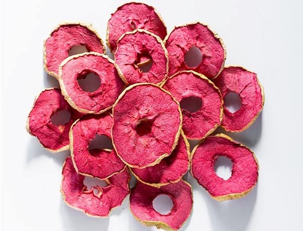 سیب خشک لبویی فله و بسته‌ بندی برای میان وعده