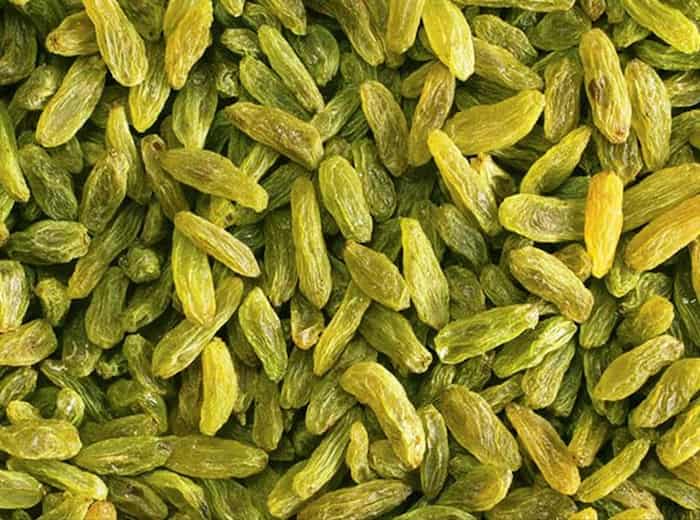 کشمش سبز قلمی خلیل‌ آباد اعلا با ماندگاری بالا مناسب فروشگاه‌ ها و فروش عمده