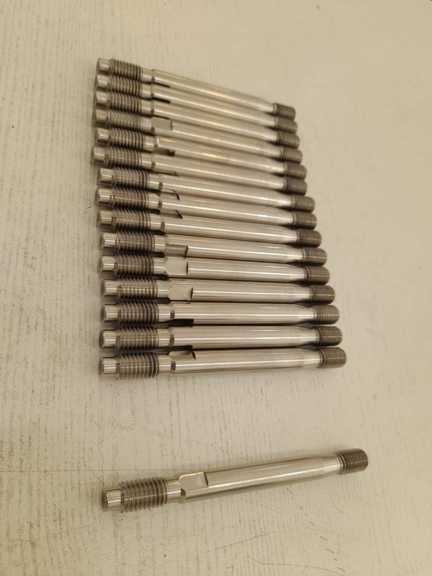 تصویر 1 از فروش Stud Bolt توربین