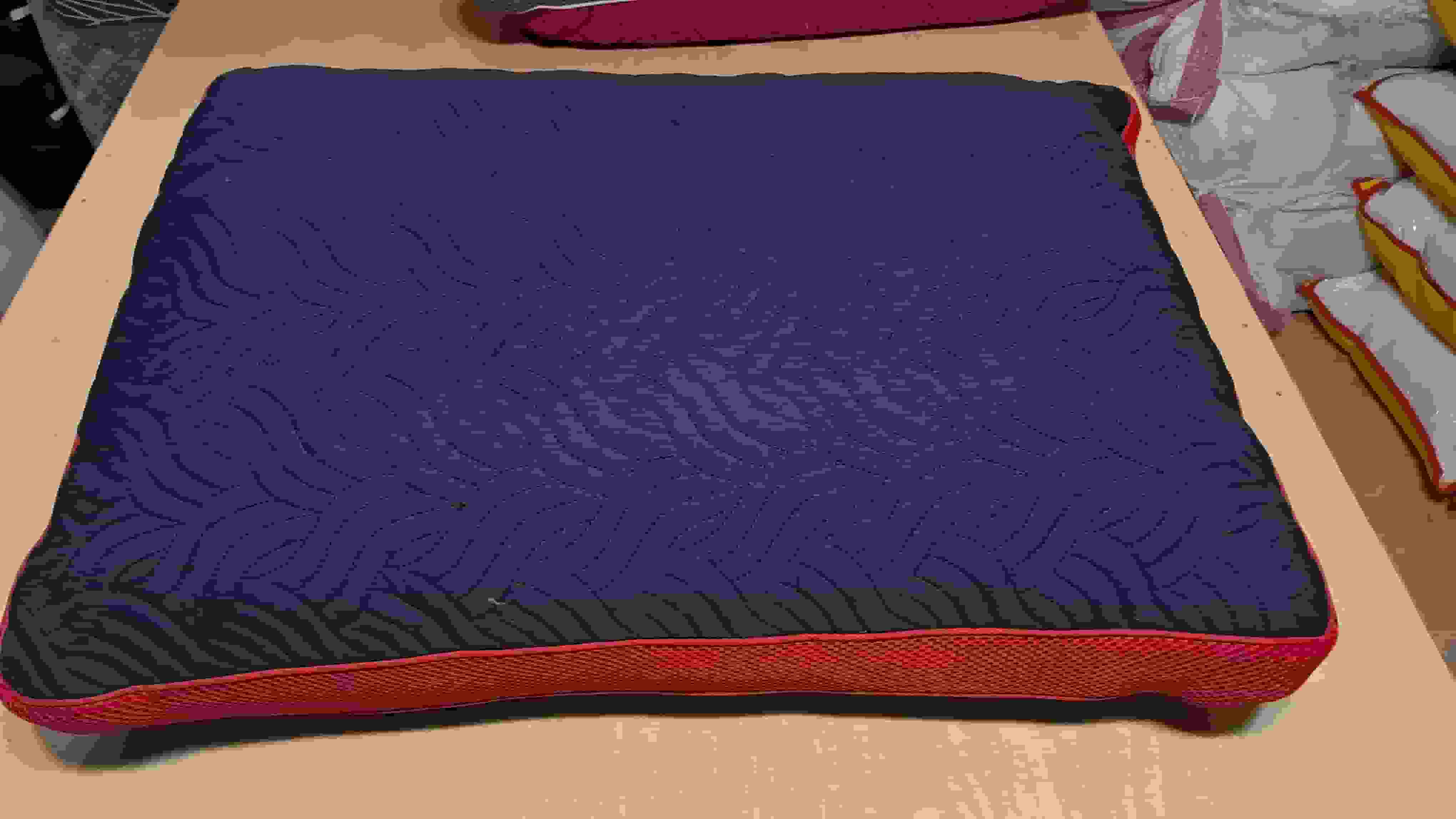 تصویر 3 از تولید و پخش بالش شیک مجلسی + ارزان و عمده