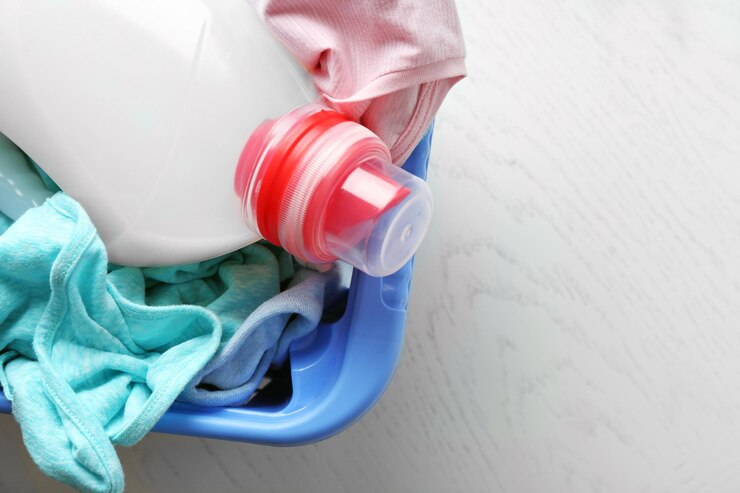 تصویر 3 از مایع لباسشویی با نرم کننده داخلی برای لطافت پایدار و تمیزی عمیق