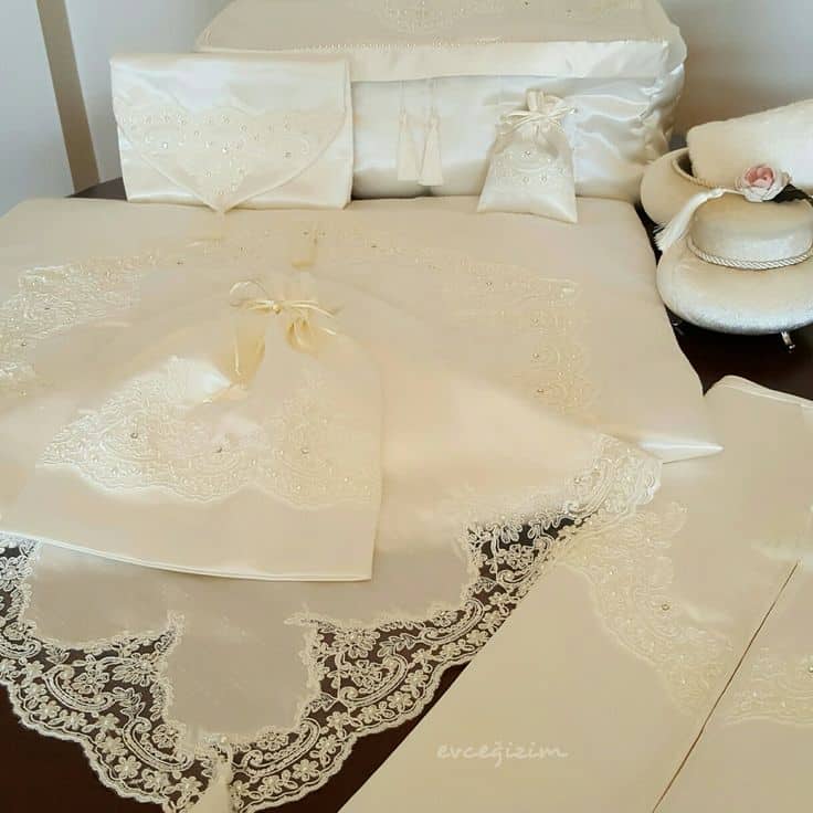 تصویر 3 از سجاده مخمل دانتل دار شیک و بادوام