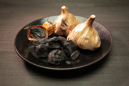 سیر سیاه اصل ژاپن بسته‌ بندی شیک و لوکس