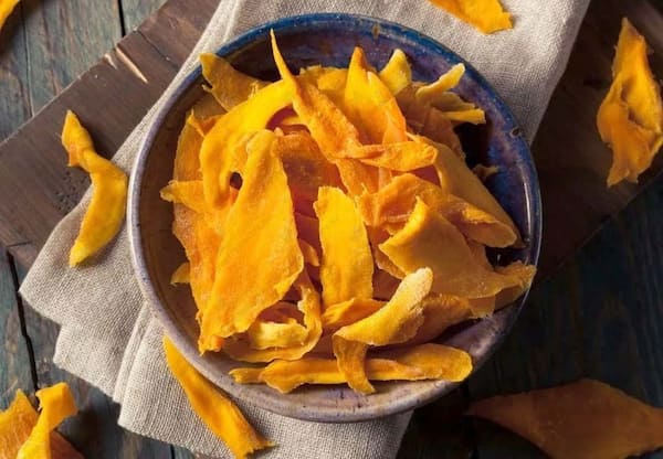 انبه خشک مشهد با طعم طبیعی و بدون مواد افزودنی