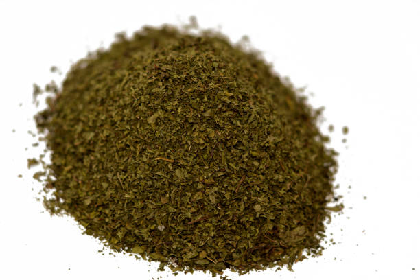 تصویر 4 از نعناع خشک درجه‌ یک با رنگ سبز طبیعی و کیفیت بالا