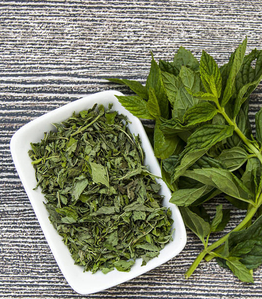 تصویر 1 از نعناع خشک ممتاز با برگ‌ های ریز و یکدست