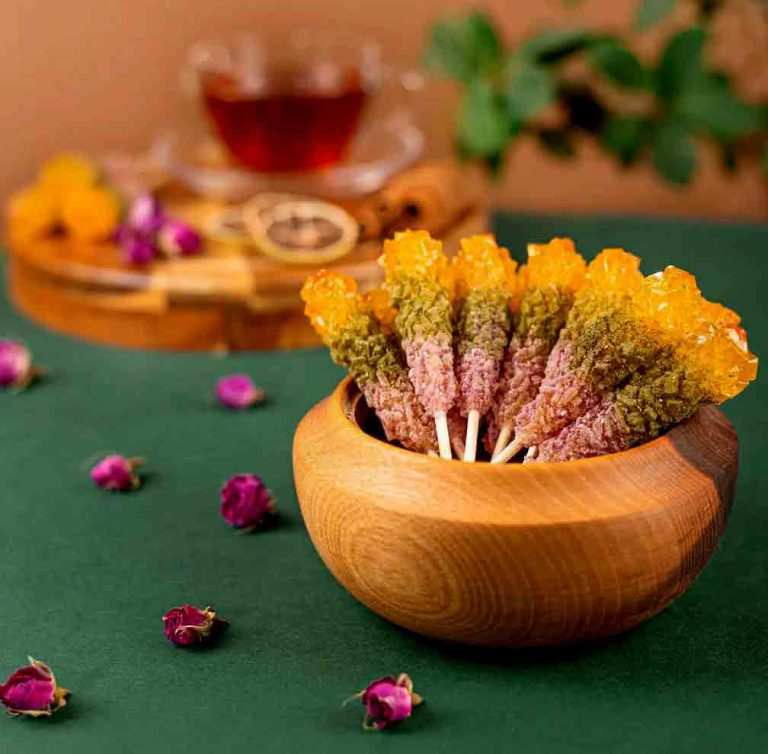 نبات طعم‌ دار هل در بسته‌ بندی مناسب