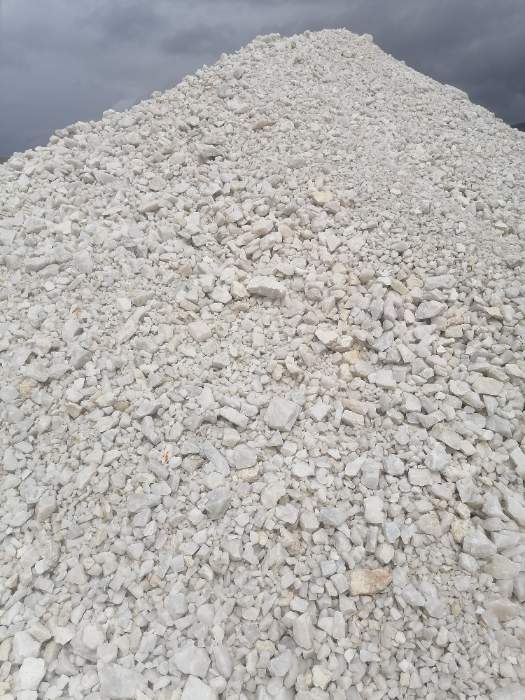 تصویر 1 از کلوخه سیلیس با درصد سیلیس بالا مخصوص