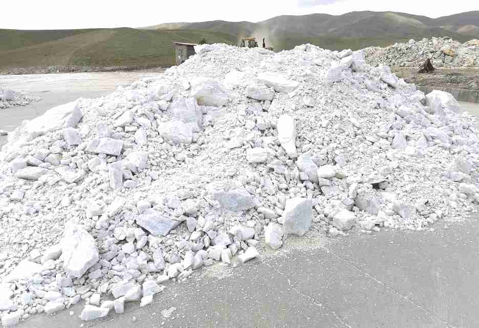 تصویر 4 از کلوخه سیلیس با درصد سیلیس بالا مخصوص