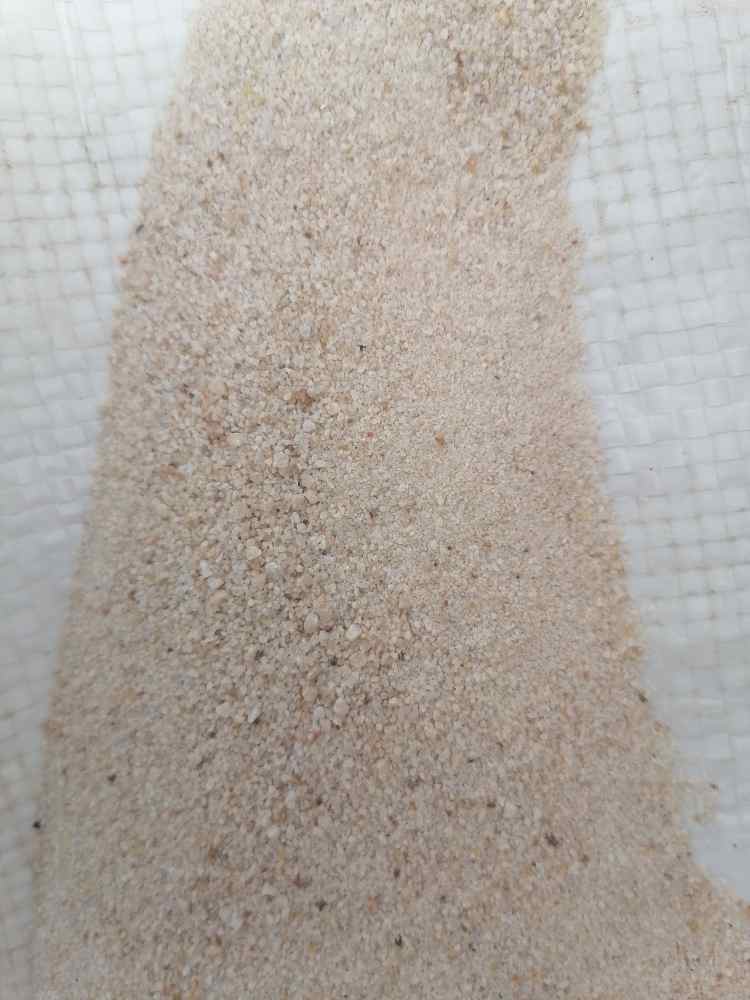 تصویر 3 از ماسه سیلیس مخصوص چمن مصنوعی با درصد سیلیس بالا