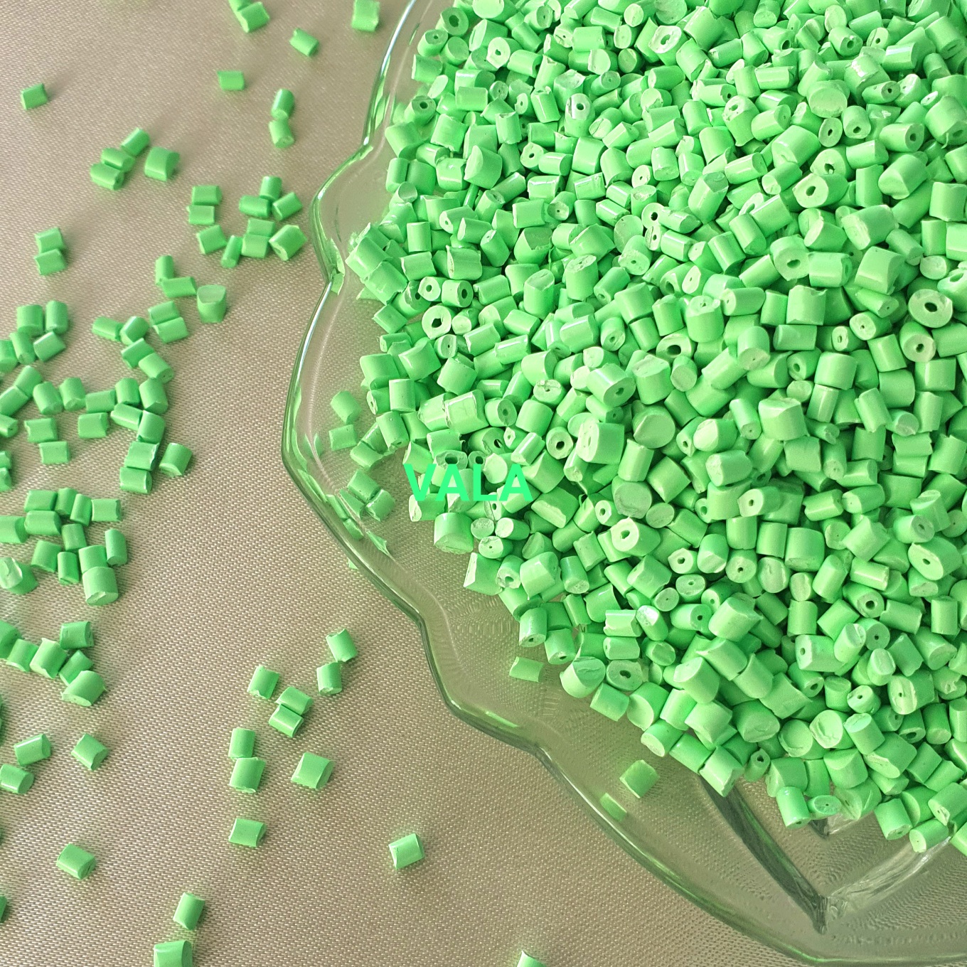 قیمت و خرید مستربچ سبز پاستیلی درجه 1