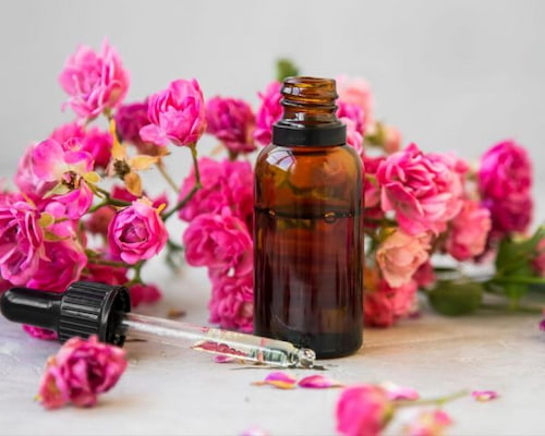 تصویر 5 از اسانس گل محمدی طبیعی + مناسب صنایع غذایی