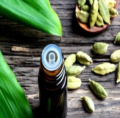 تصویر 5 از اسانس هل طبیعی + با رایحه اصیل