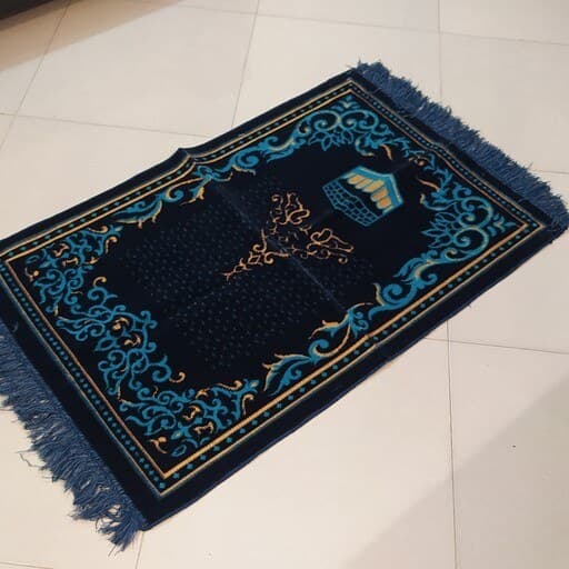 تصویر 2 از سجاده مخمل سرمه ای با تراکم بالا