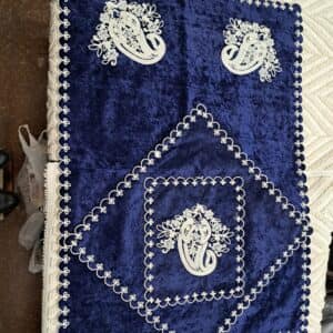 تصویر 4 از سجاده مخمل سرمه ای با تراکم بالا