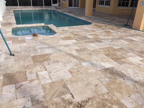 سرامیک حیاط مقاوم در برابر شرایط جوی مناسب کفسازی فضای باز