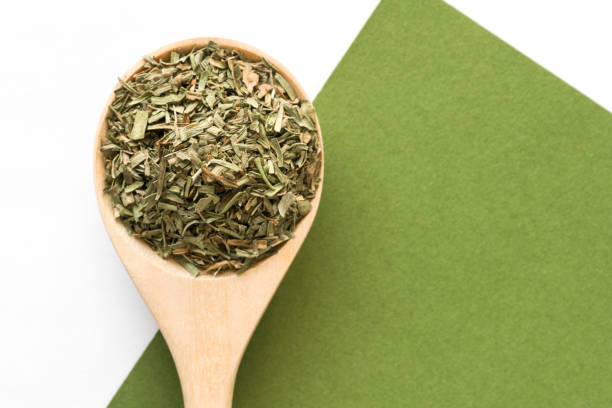 تصویر 2 از ترخون خشک برگ‌ درشت با رنگ سبز طبیعی