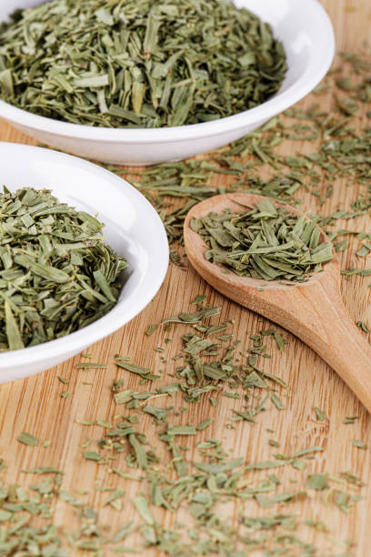 تصویر 3 از ترخون خشک مناسب دمنوش‌ های ترکیبی