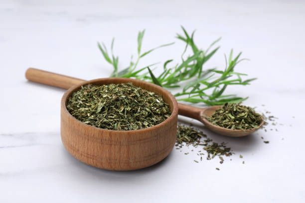 تصویر 4 از ترخون خشک مناسب خوش‌ طعم کردن گوشت و مرغ