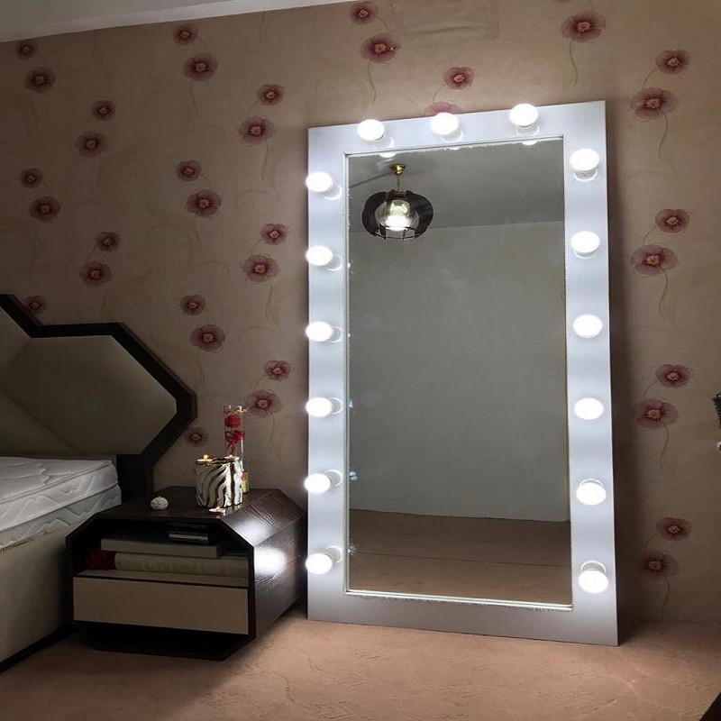 تصویر 5 از خرید و فروش آینه قدی دور لامپ دار با شرایط فوق العاده