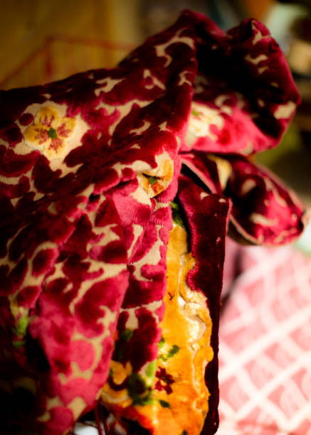 تصویر 1 از پتو دو‌نفره با اندازه استاندارد و گرمای مطبوع