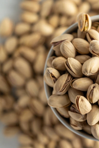 عرضه پسته اکبری زعفرانی با کیفیت تظمینی