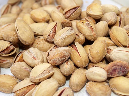 تصویر 2 از عرضه پسته اکبری شور زعفرانی با مطمئن ترین بسته بندی