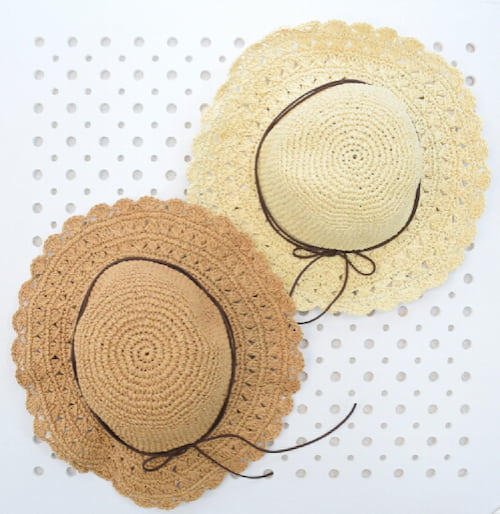 تصویر 4 از کلاه حصیری بچه‌ گانه با بند قابل تنظیم