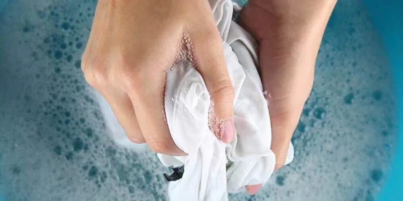 تصویر 2 از مایع سفیدکننده قوی با قدرت لکه‌ بری بالا