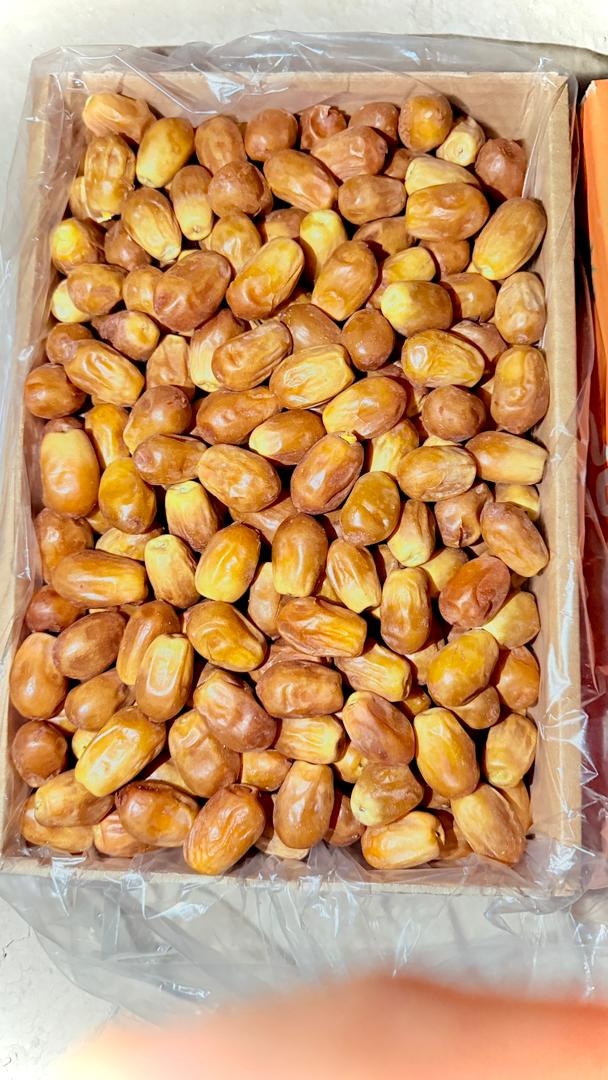 تصویر 3 از خرما پشت کوه زاهدی درجه یک بسته بندی + صادرات به کشور روسیه