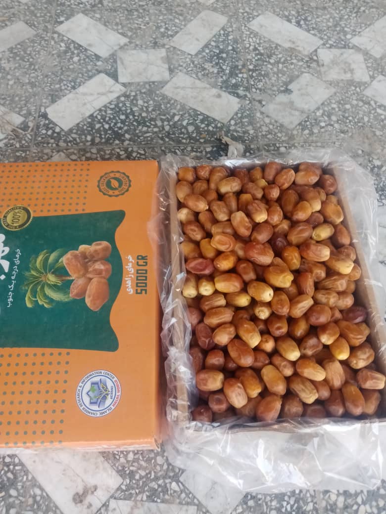 تصویر 2 از خرما پشت کوه زاهدی درجه یک بسته بندی + صادرات به کشور روسیه