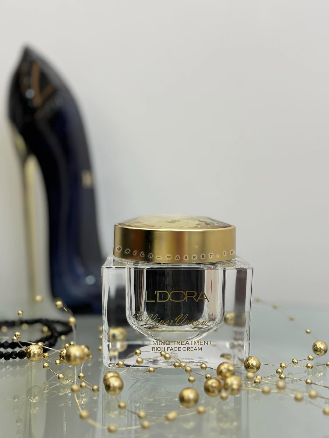 تصویر 3 از کرم وایپر تقویت‌ کننده بافت پوست و کاهش خطوط ریز