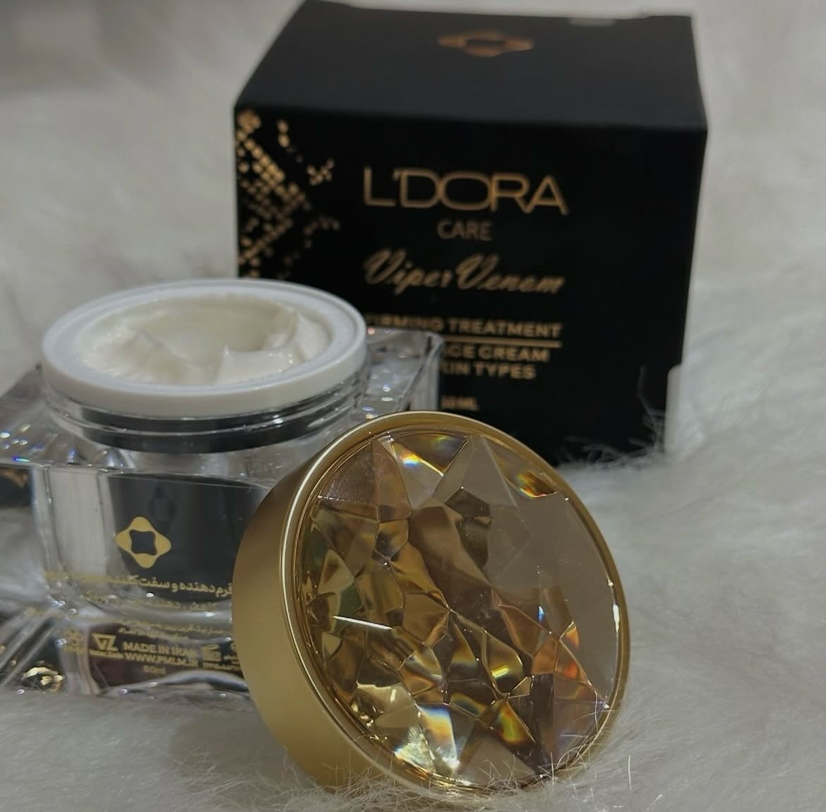 تصویر 4 از کرم سفت‌ کننده حاوی ترکیبات فعال برای فرم‌ دهی بهتر صورت