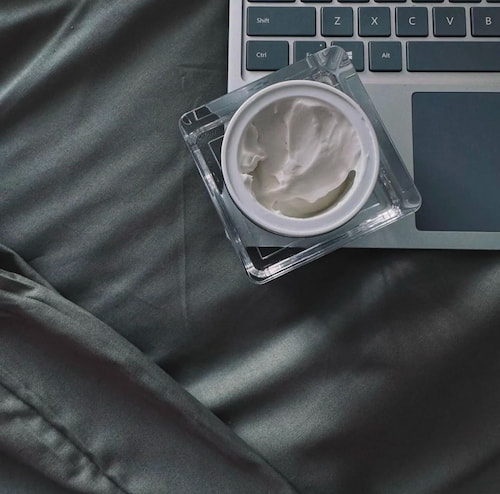 کرم لیفت صورت وایپر با تاثیر عمیق بر لایه‌ های پوستی