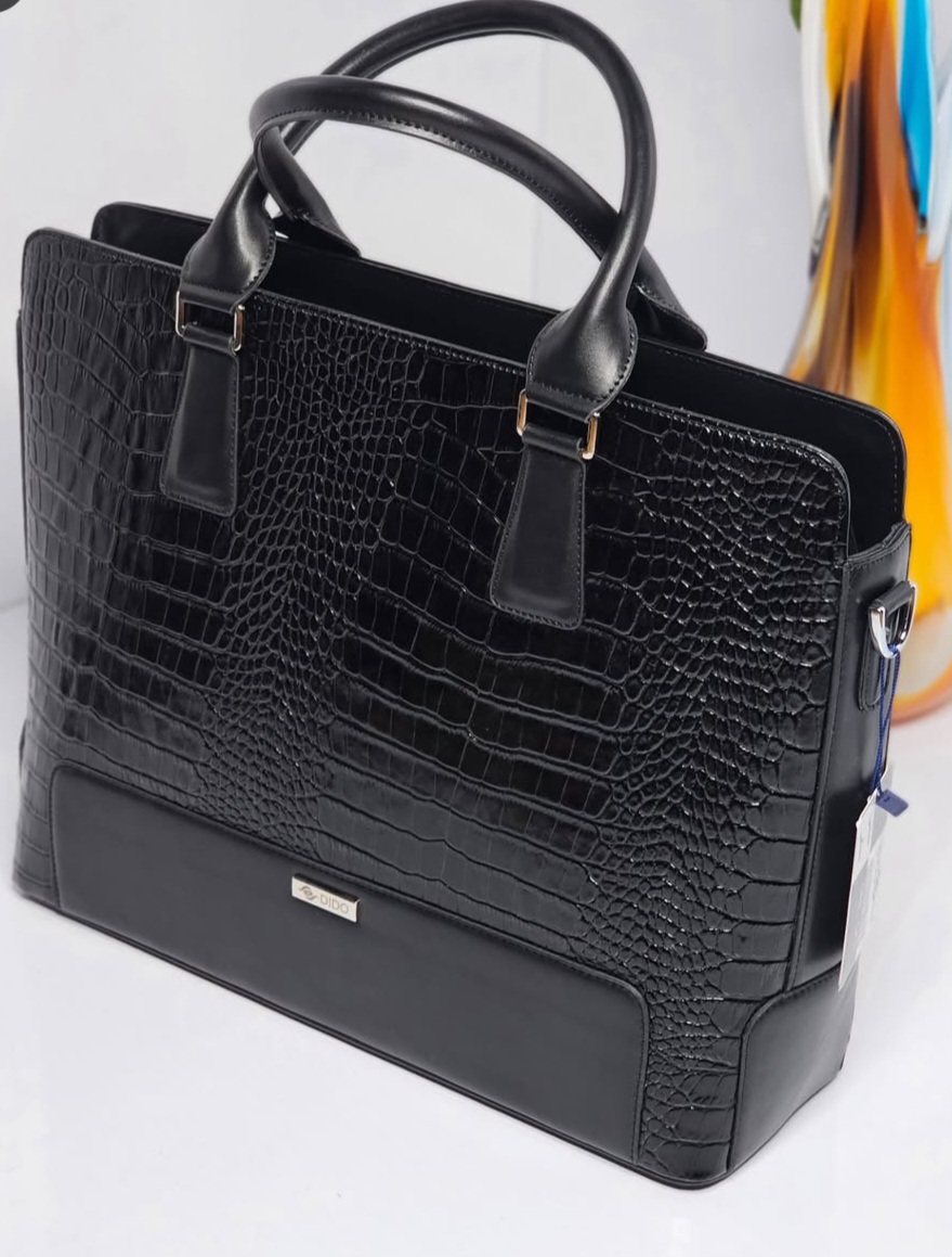 تصویر 1 از کیف دوشی و دستی زنانه چرم طبیعی با قیمت استثنایی