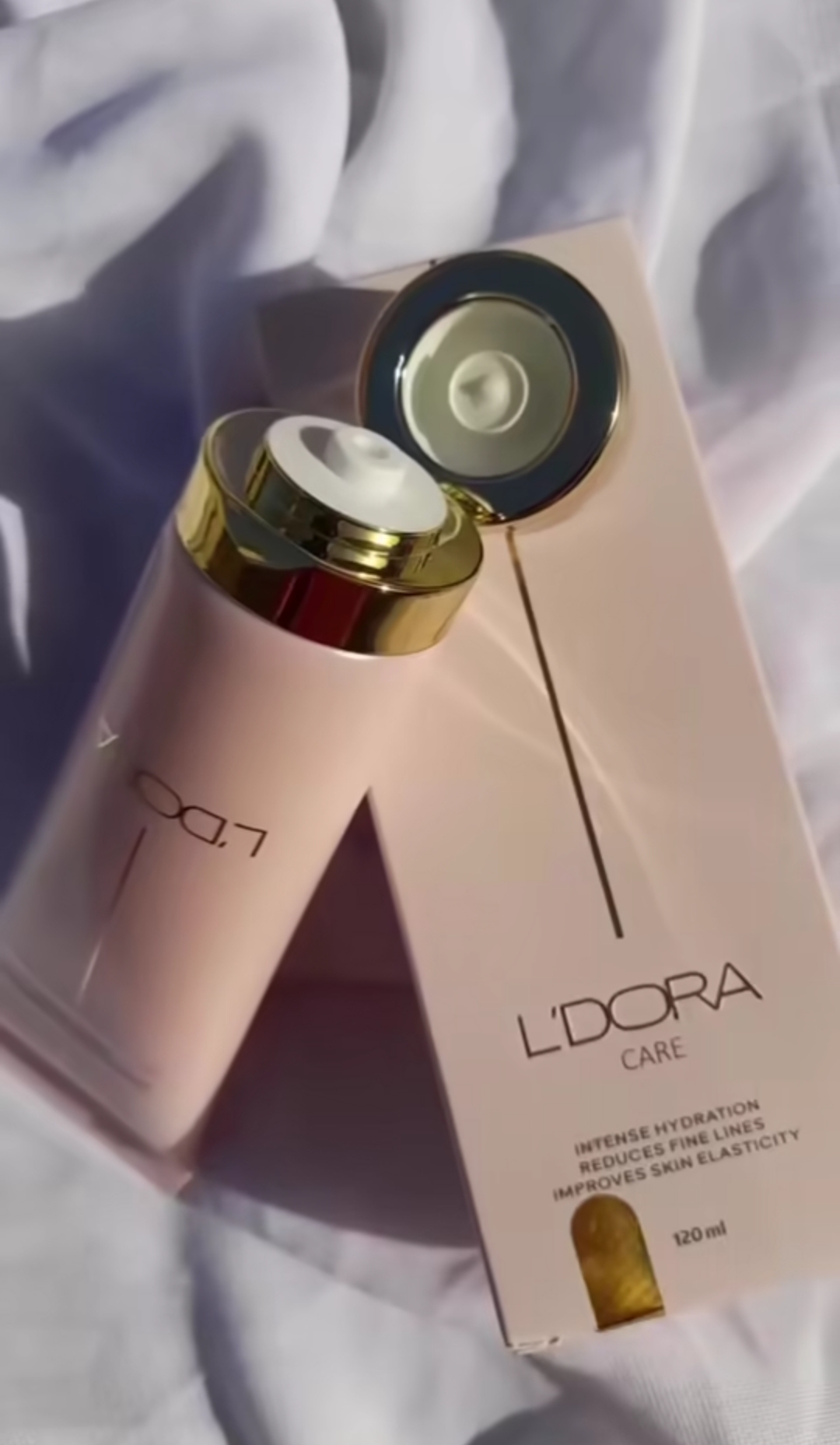 تصویر 4 از آبرسان لدورا تأمین‌ کننده رطوبت طولانی‌ مدت