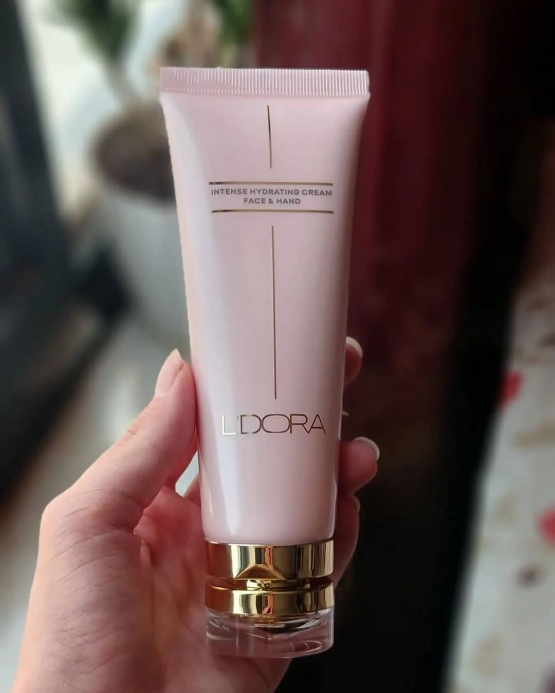 تصویر 3 از آبرسان لدورا تأمین‌ کننده رطوبت طولانی‌ مدت