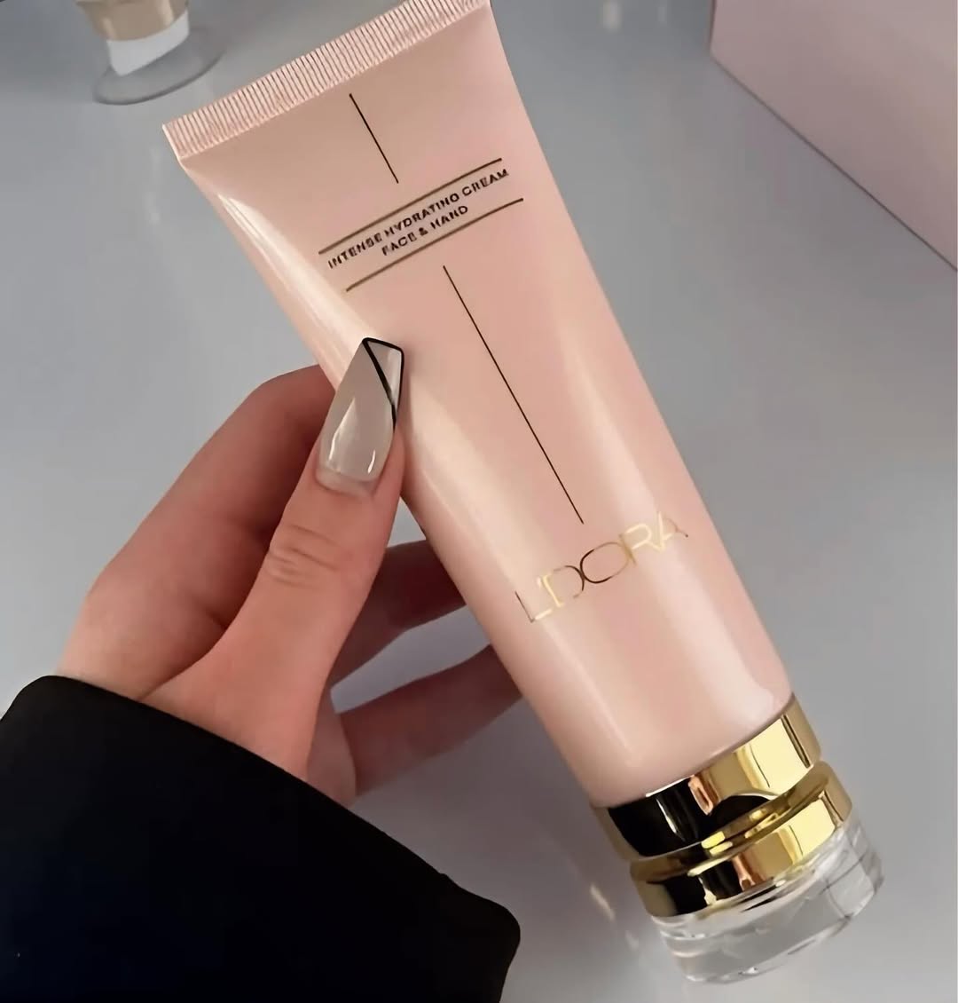 تصویر 4 از آبرسان لدورا مناسب انواع پوست حتی حساس