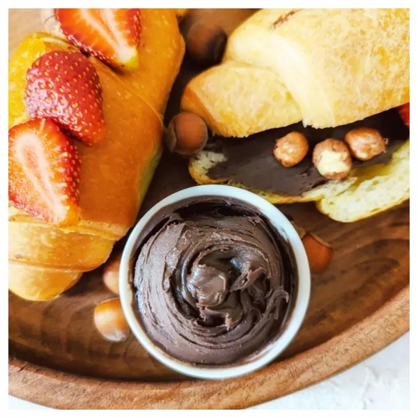 معرفی کرم ارده ی فندقی ۲۰۰ گرم شیشه ای با قیمت ویژه