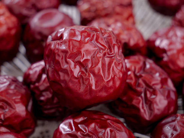 تصویر 1 از آلو بخارای قرمز خشک‌ شده با کیفیت ممتاز