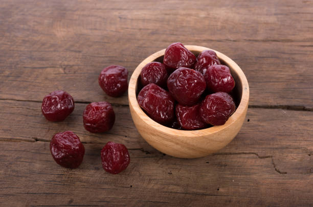 تصویر 2 از آلو بخارای قرمز خشک‌ شده با کیفیت ممتاز