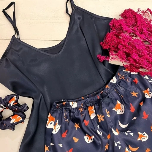 تصویر 1 از تاپ و شورت ساتن مدل روباه سورمه ای