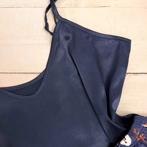 تصویر 4 از تاپ و شورت ساتن مدل روباه سورمه ای