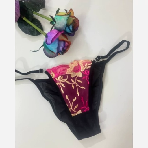 تصویر 1 از ست سوتین و شورت تورگاز گیپور زیبا