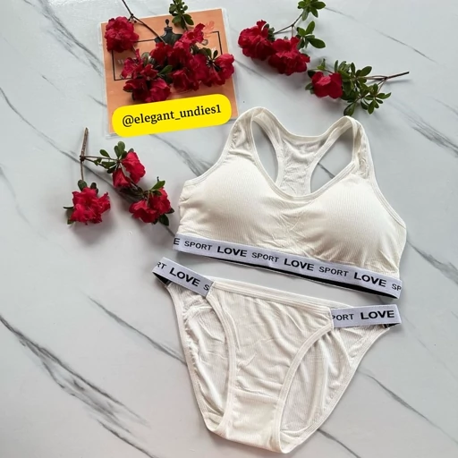 تصویر 1 از ست نیمتنه وشورت زنانه کش اسپرت