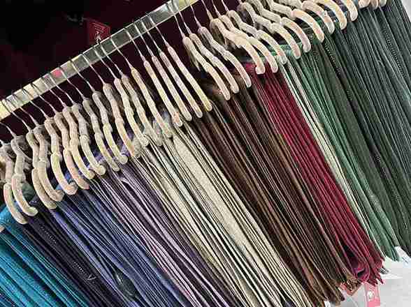 تصویر 1 از قیمت خرید شال کشی نگین دار با فروش عمده