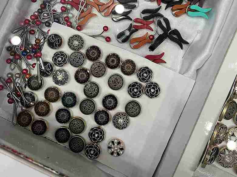 تصویر 5 از قیمت خرید مگنت روسری نارا + فروش ویژه