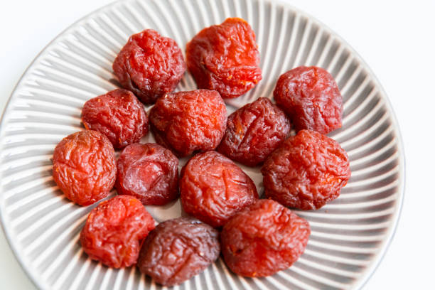 تصویر 1 از آلو بخارا قرمز خشک با شیرینی طبیعی